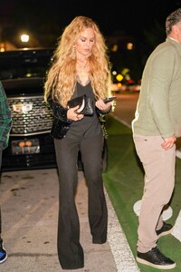 rachel-zoe-out-for-dinner-date-at-forte-dei-marmi-in-miami-beach-12-30-2023-2.jpg