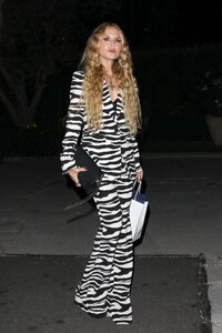 racjel-zoe-arrives-at-relevant-cosmetic-event-in-beverly-hills-10-25-2023-0.jpg
