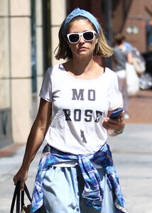 rebecca-gayheart-street-style-beverly-hills-august-2016-1.jpg