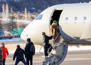 rihanna-and-asap-rocky-embark-on-a-flight-from-aspen-01-03-2024-3.jpg