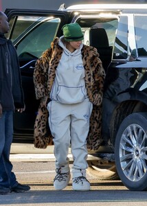 rihanna-and-asap-rocky-embark-on-a-flight-from-aspen-01-03-2024-4.jpg