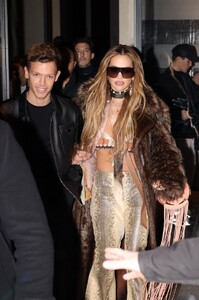 rita-ora-and-george-tabor-king-leave-their-hotel-in-paris-01-20-2024-1.jpg