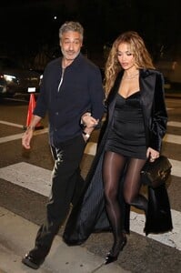 rita-ora-and-taika-waititi-arrives-at-leonardo-dicaprio-s-49th-birthday-party-in-beverly-hills-11-11-2023-2.jpg