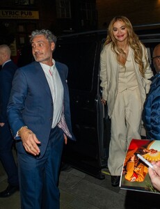 rita-ora-and-taika-waititi-leaves-ham-yard-bar-restaurant-in-london-11-22-2023-5.jpg