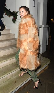 rita-ora-arrives-at-charlott-tilbury-s-british-fashion-aftershow-private-party-in-london-12-05-2023-0.jpg