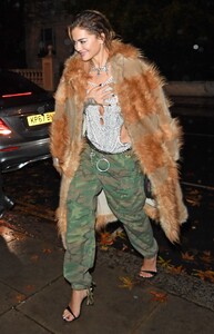 rita-ora-arrives-at-charlott-tilbury-s-british-fashion-aftershow-private-party-in-london-12-05-2023-2.jpg