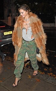 rita-ora-arrives-at-charlott-tilbury-s-british-fashion-aftershow-private-party-in-london-12-05-2023-3.jpg