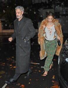 rita-ora-arrives-at-charlott-tilbury-s-british-fashion-aftershow-private-party-in-london-12-05-2023-5.jpg