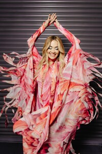 rita-ora-jingle-bell-ball-wearing-five-looks-in-a-day-12-10-2023-6.jpg