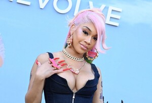 saweetie-at-revolve-party-at-coachella-2023-music-festival-in-indio-04-15-2023-0.jpg