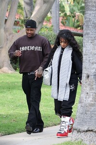 saweetie-heading-to-polo-lounge-for-lunch-in-beverly-hills-12-28-2023-3.jpg