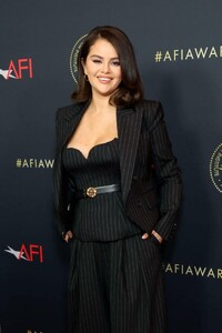 selena-gomez-at-afi-awards-luncheon-in-los-angeles-01-12-2024-more-photos-1.jpg