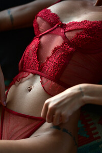 set-eswrouxa-see-through-me-mpanela-10060168-96a0.thumb.jpg.42648a32ab27c5d4db119d13180dded1.jpg