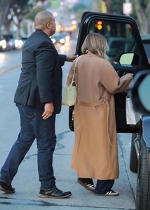 sofia-richie-out-in-nyc-01-15-2024-2.jpg