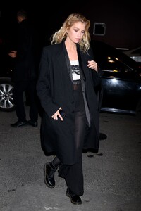 stella-maxwell-arriving-at-hotel-costes-restaurant-in-paris-01-20-2024-0.jpg