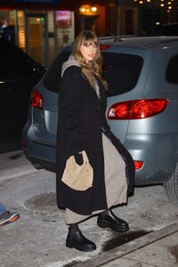 taylor-swift-at-electric-lady-studio-in-new-york-01-18-2024-0.jpg