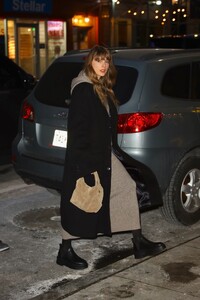 taylor-swift-at-electric-lady-studio-in-new-york-01-18-2024-2.jpg