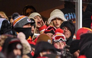 taylor-swift-miami-dolphins-vs-kansas-city-chiefs-in-kansas-city-01-13-2024-0.jpg