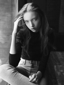 violettabogdanova(15).thumb.jpg.e655c11ebee9e3288193901db8a4e60c.jpg