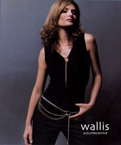 wallis fw 2003christine-hartelt-15652-fit.jpg