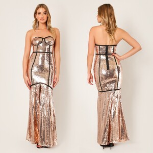 wowcouture_usa_43496159_2128250440772717_475550285078369437_n.jpg