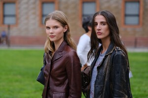z_ida-rachel-ferretti.thumb.jpg.355b8592dfad3573b4f854be9e23f155.jpg