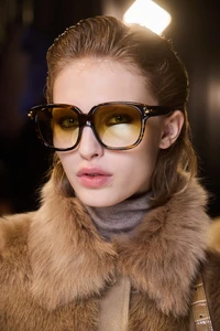 00018-tom-ford-fall-2024-ready-to-wear-beauty-credit-gorunway.thumb.webp.151afd50e901526099aed64e573c4aee.webp