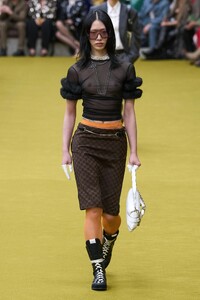 00028-gucci-fall-2023-ready-to-wear-credit-gorunway.thumb.jpg.e1aabbfa0cfdacc1ae39869ab309346b.jpg