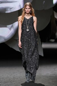 00061-chanel-fall-2023-ready-to-wear-credit-gorunway.thumb.jpg.f9b2617c01b8dbe1046a7367b668eb75.jpg