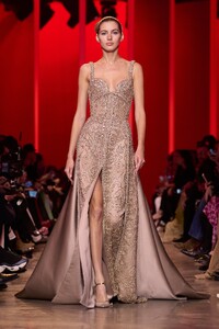 00062-elie-saab-spring-2024-couture-credit-gorunway.jpg