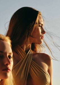 18-aleksandra-wozniak-alessandra-v-book.jpg