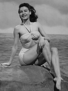 1945(1).thumb.jpg.eafe42d89ae7b282c580b399d1b9d7ec.jpg