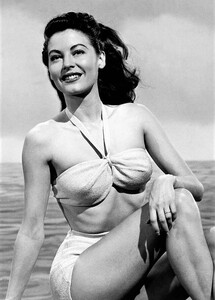 1945.thumb.jpg.43ed590792974540ecf1b212f74924a9.jpg