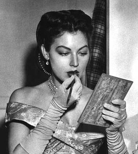 1948(4).thumb.jpg.43e2df6855494facb7683218e2dc5ebe.jpg