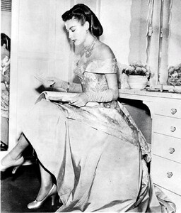 1948(5).thumb.jpg.ef14cf239bb781c3b07691b297929e33.jpg