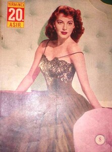 1952-10.thumb.jpg.4bc8c9424d75c8911ea81bf09717dcf3.jpg