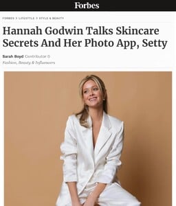 [2024.02.16] hannahg11_427919290_1770925863410027_6317317179286495047_n.jpg