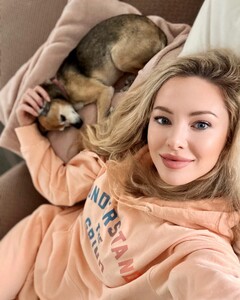 [2024.02.23] tiffanytothxoxo_428665756_18415705870017325_580034859807830163_n.jpg