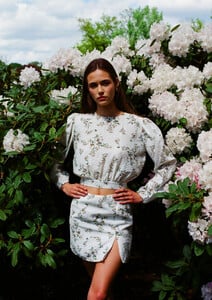 31-aleksandra-wozniak-alessandra-v-book.jpg