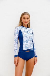 31 long-sleeve-rashguard.jpg