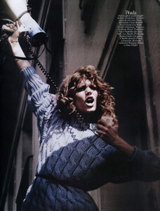 40_201008voguefrphdavidsims003frejabehaerichsen.thumb.jpg.f6eaee6db6c7c726e279e2f907feb064.jpg