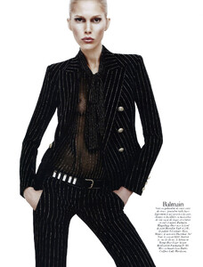 40_201008voguefrphdavidsims031iselinsteiro.thumb.jpg.ac7c2e915a50d5b00bcb43af9a28bccb.jpg