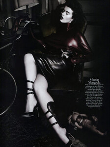 40_201008voguefrphdavidsims060crystalrenn.thumb.jpg.672708218fc065a5fd7e8f3542d2bdbe.jpg