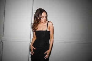 444928641_liz-002.jpg