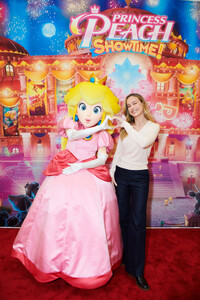 447632626_brie-larson-172-65d40352cefee.jpg