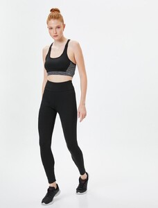 7609530b-ba23-415c-bab7-3dc6b7a9ec94_size870x1142.jpg