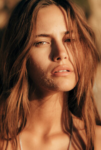 Alessandra_Front.jpg