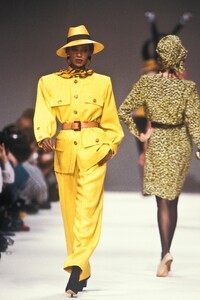 Amalia_Yves_Saint_Laurent_SS1989_03.jpg