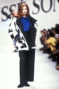 Ana-Karina_Kregel_Jean-Charles_de_Castelbajac_FW1988.jpg