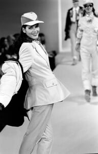 Angie_Harmon_Escada_FW1994_04.jpg